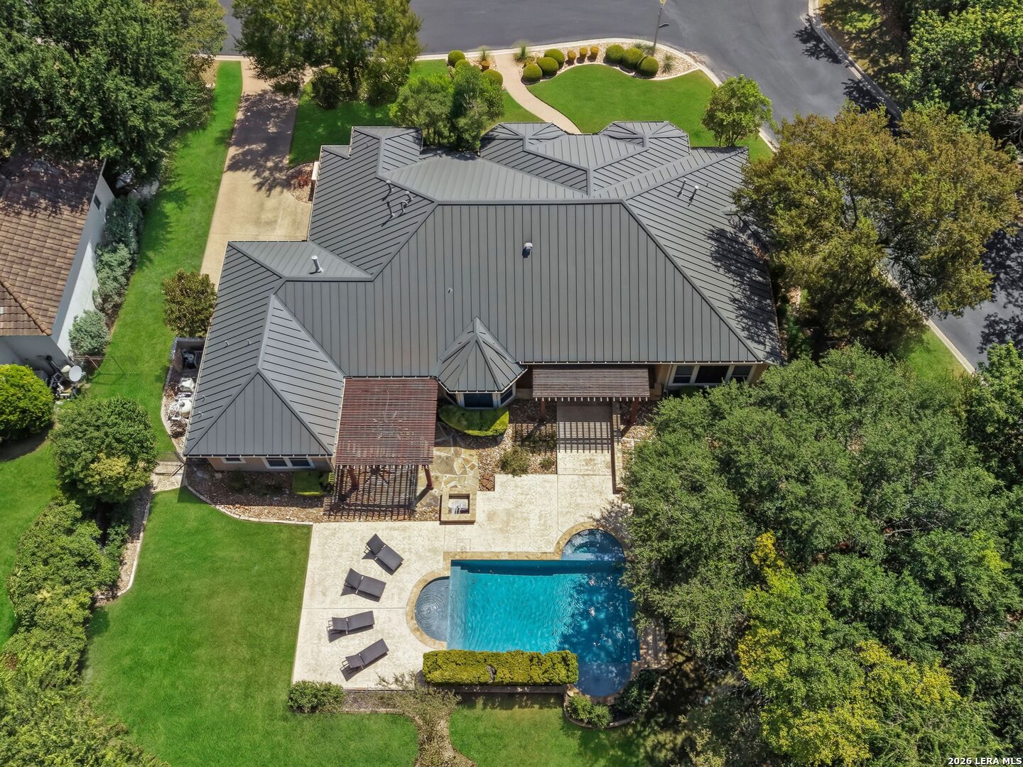 main property photo 54
