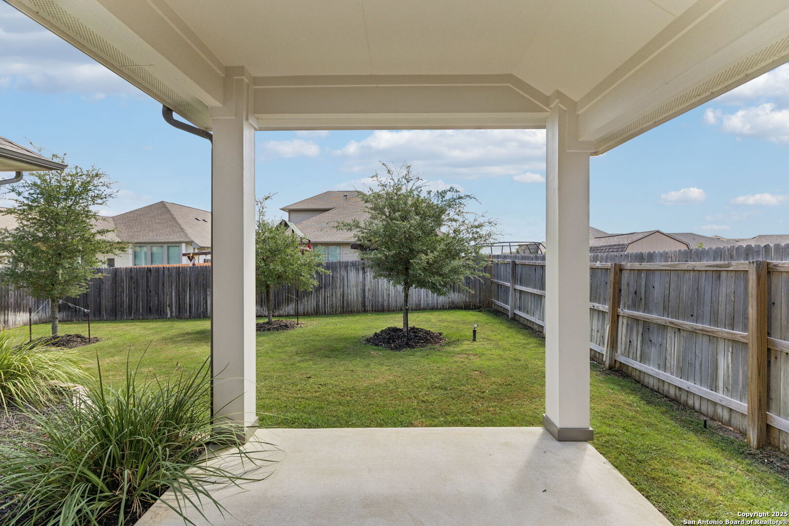main property photo 38