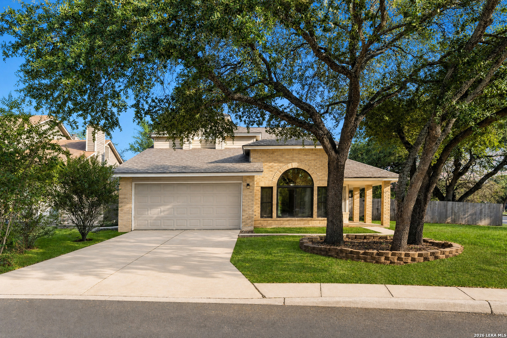 main property photo 17