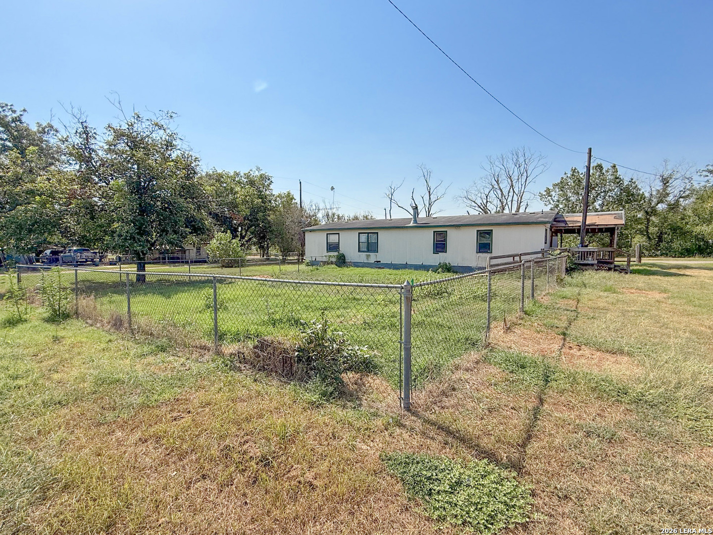 main property photo 3