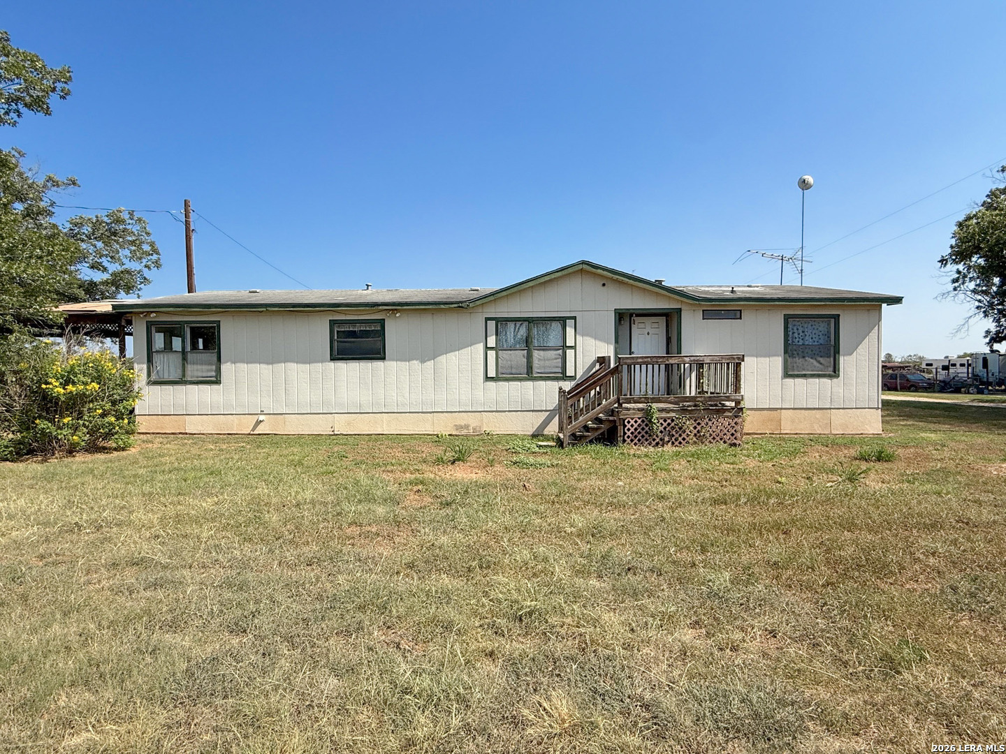 main property photo 6