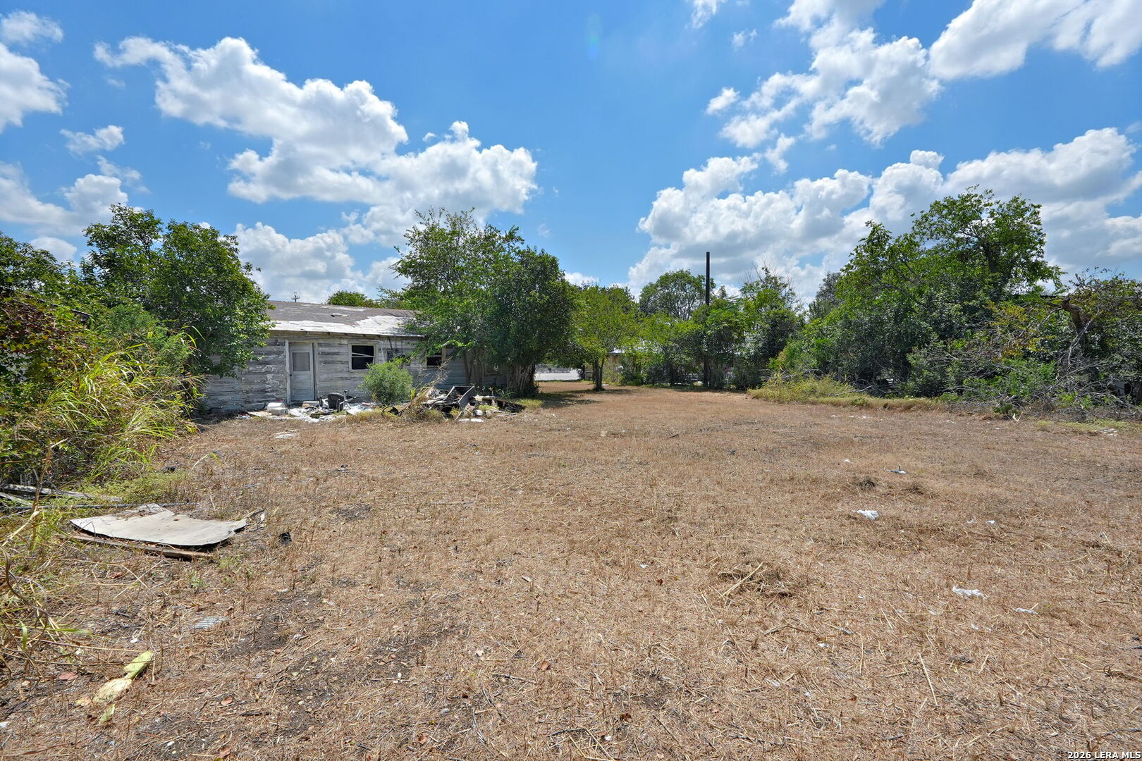 main property photo 13