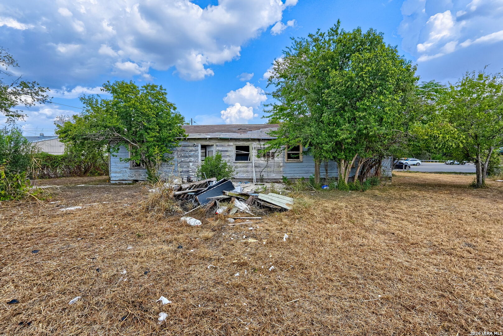 main property photo 6