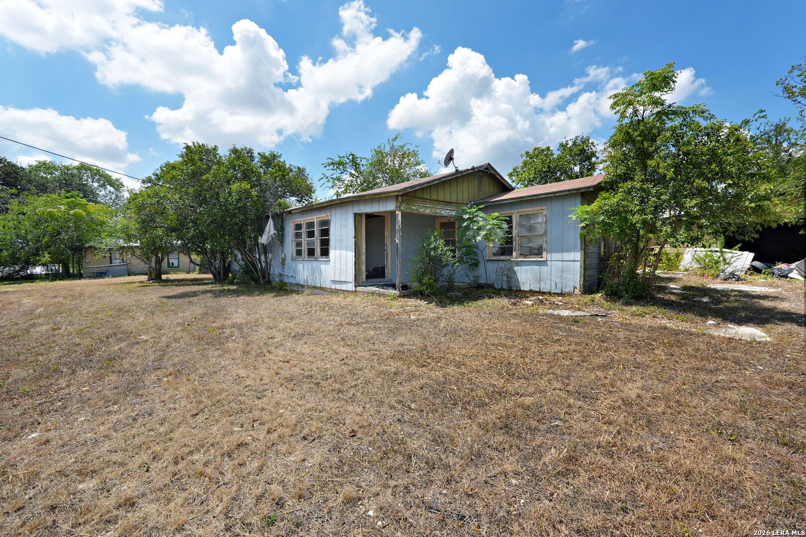 main property photo 7