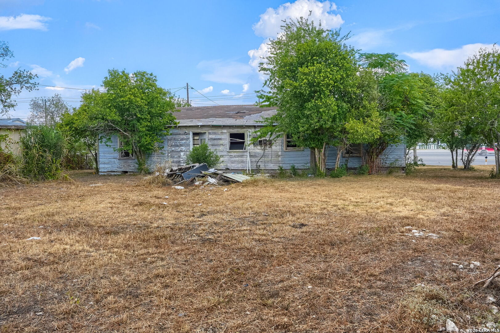 main property photo 9