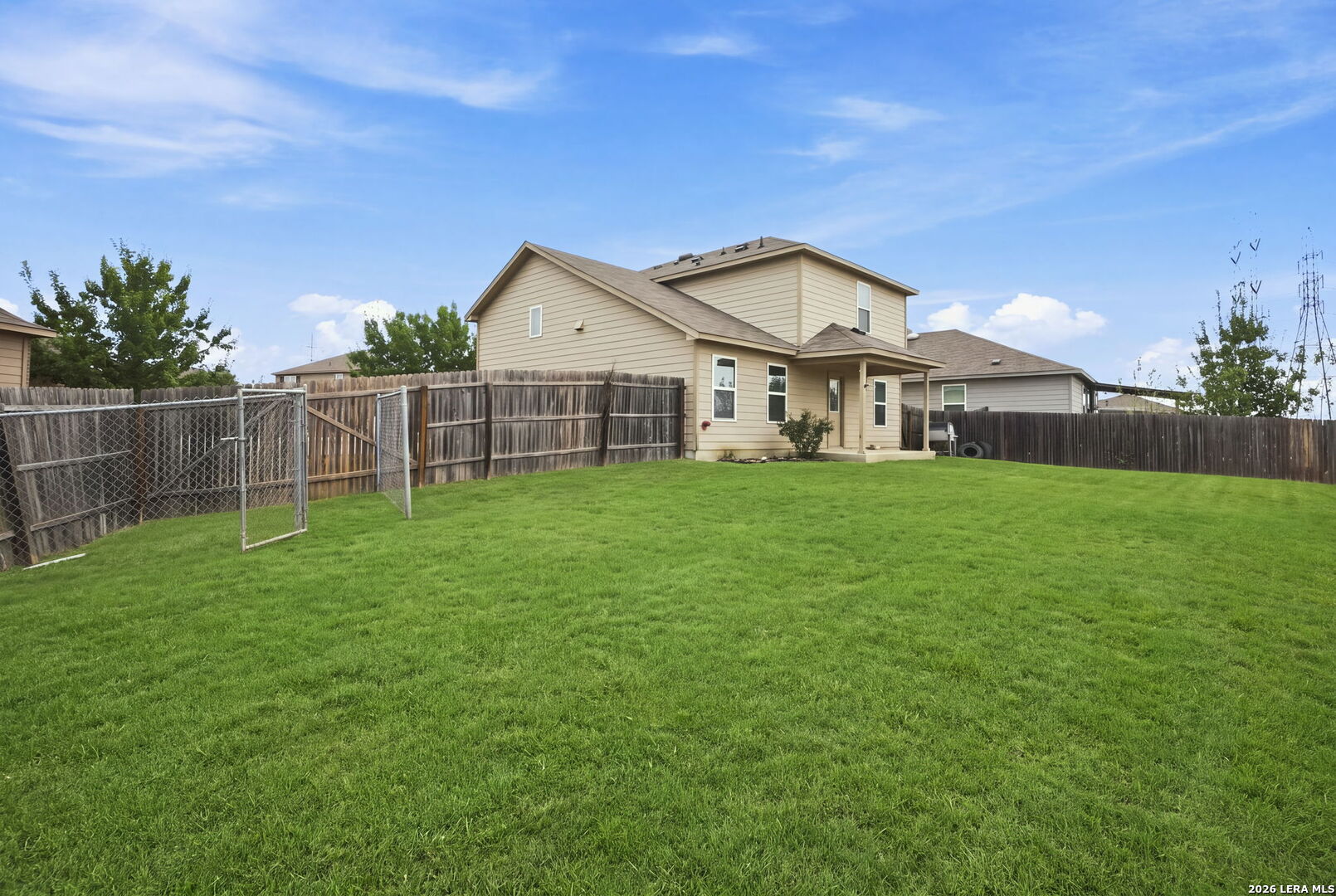 main property photo 25
