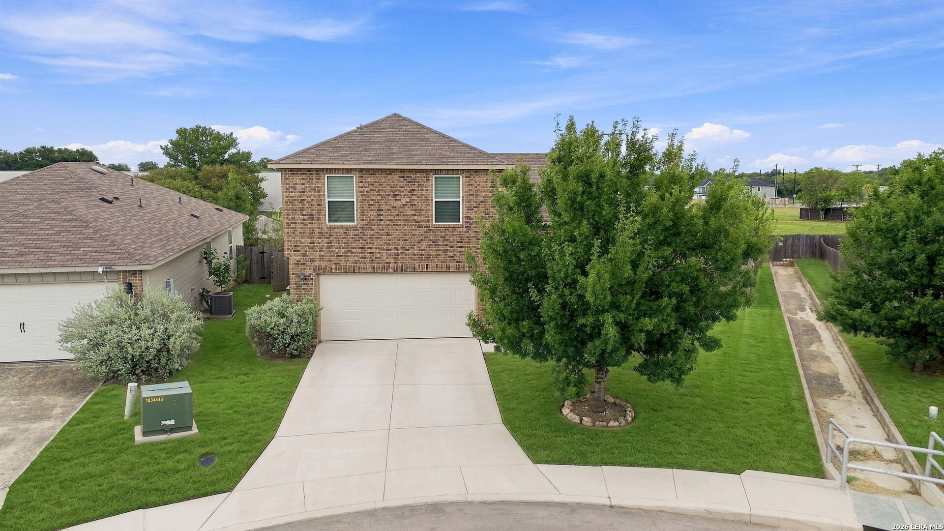 main property photo 4