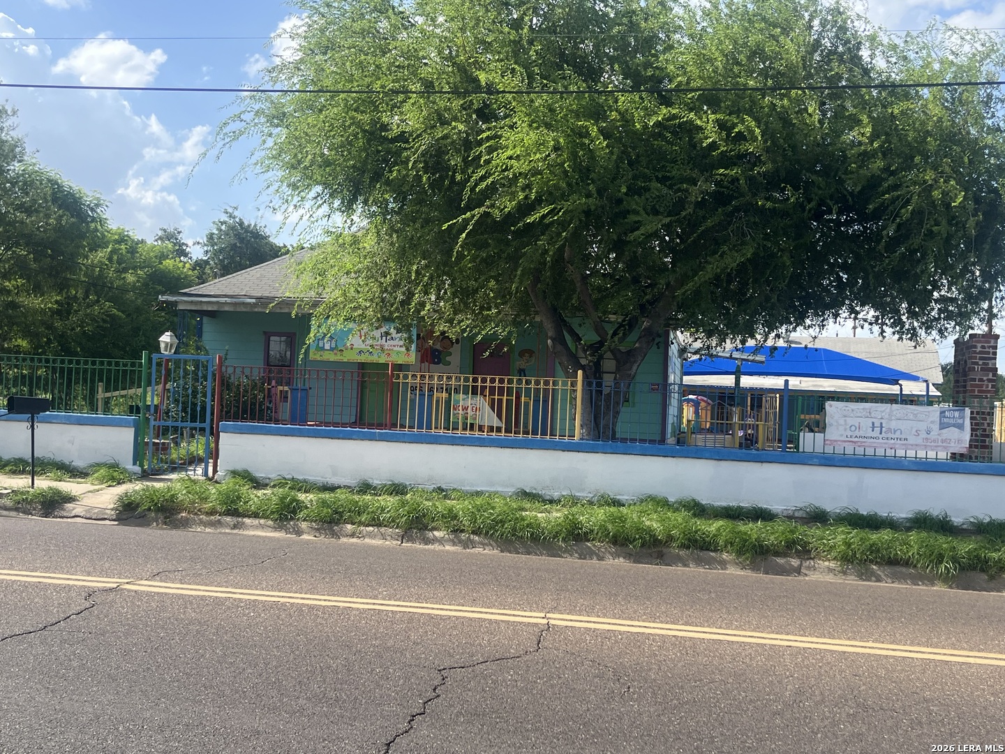 main property photo 13