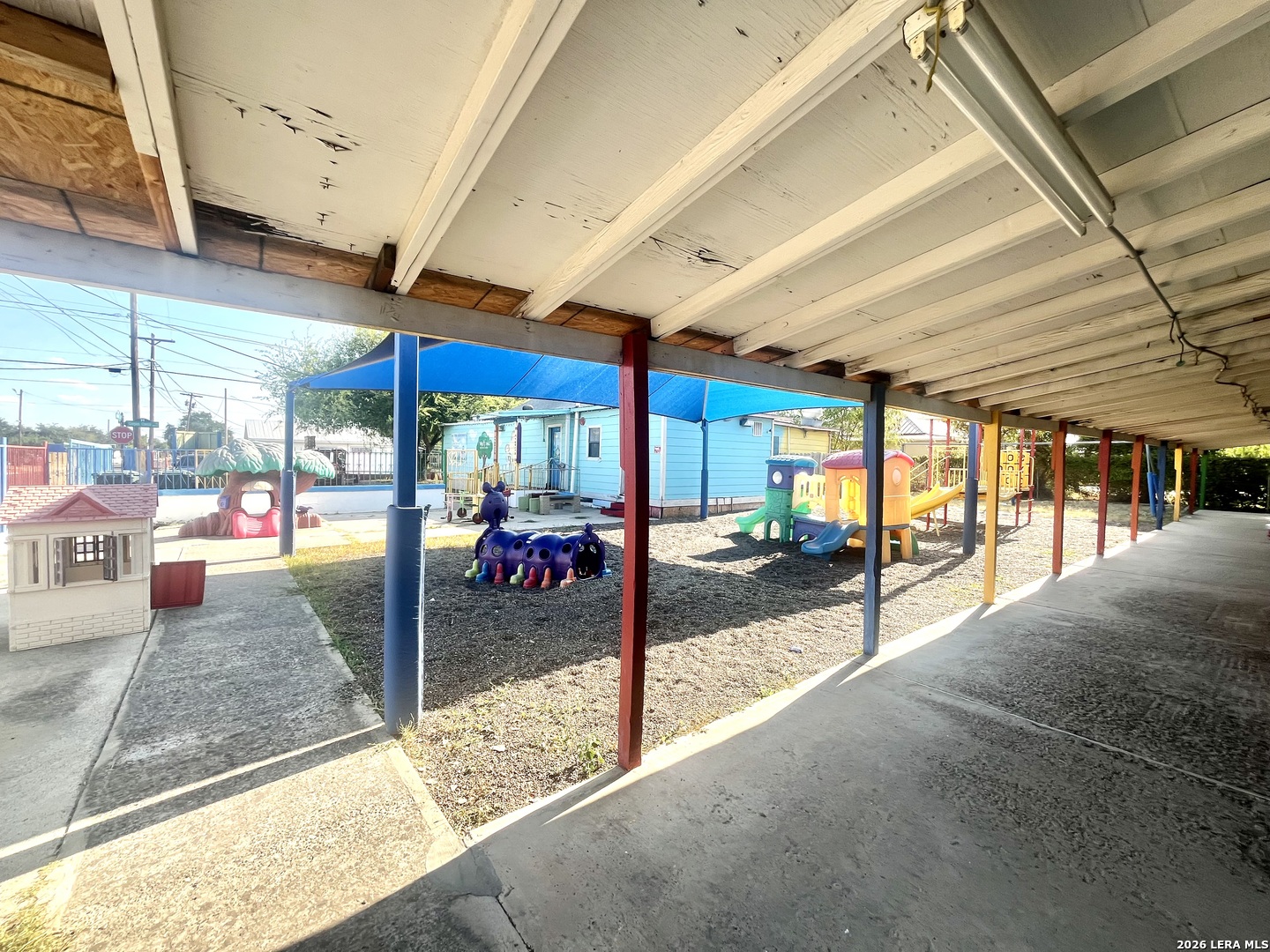 main property photo 4