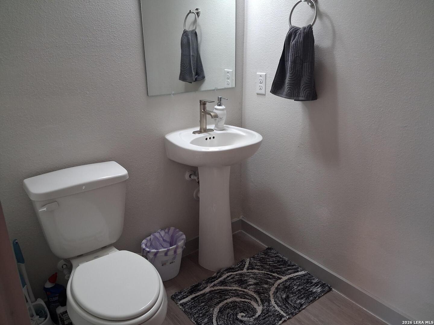 main property photo 27