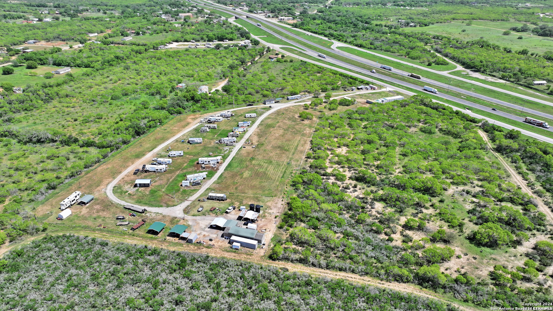 main property photo 35