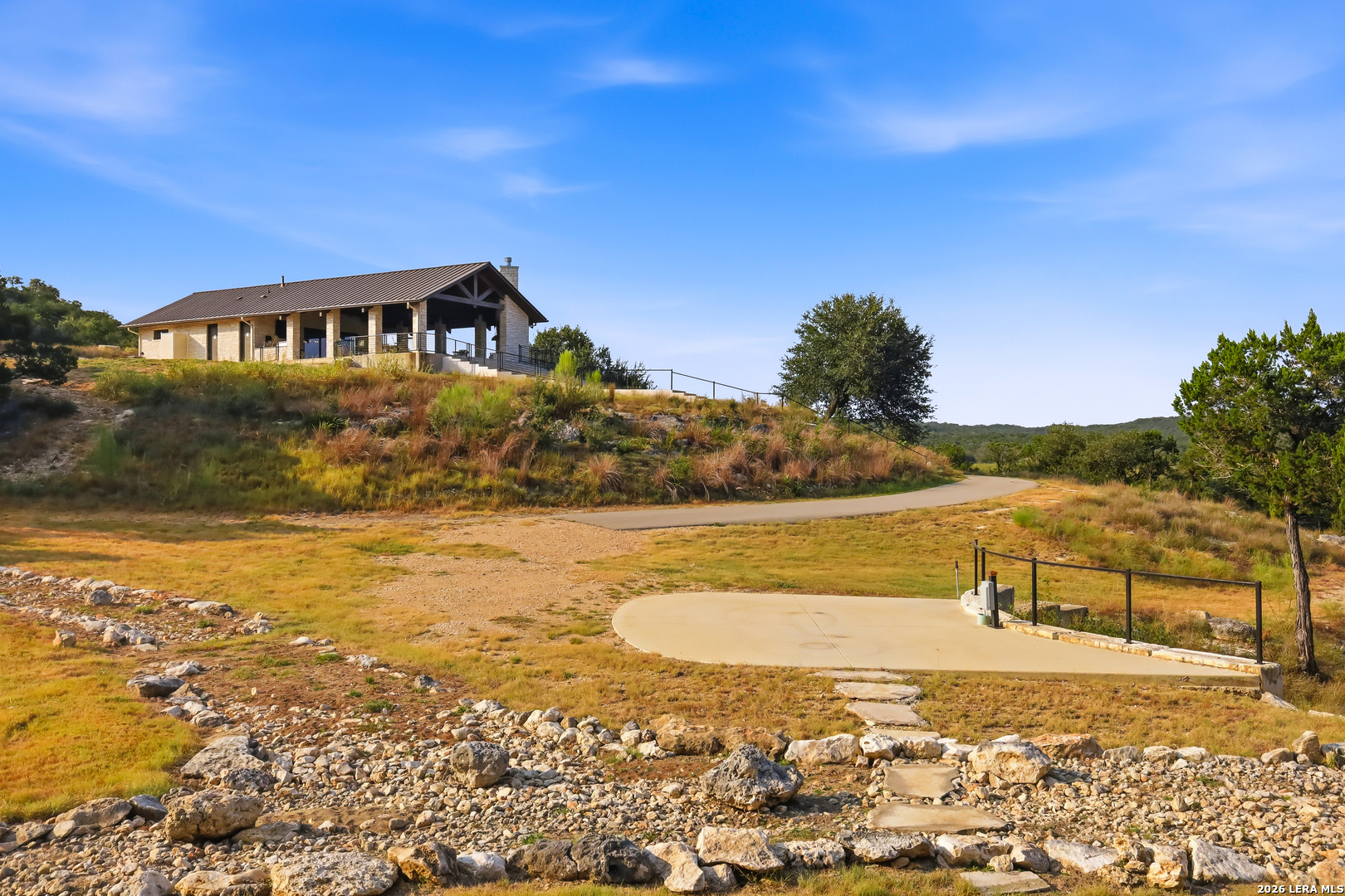 main property photo 29