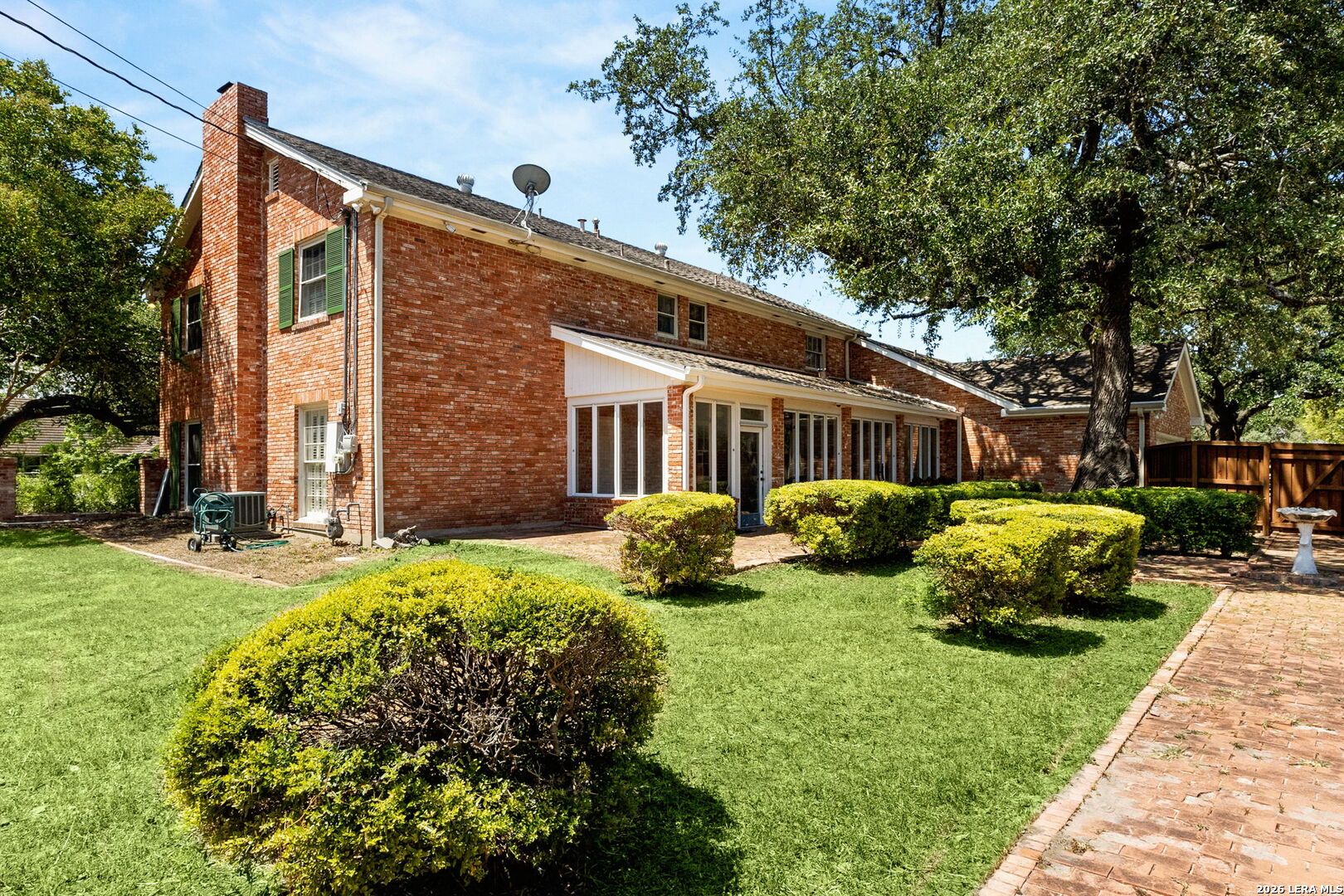 main property photo 31