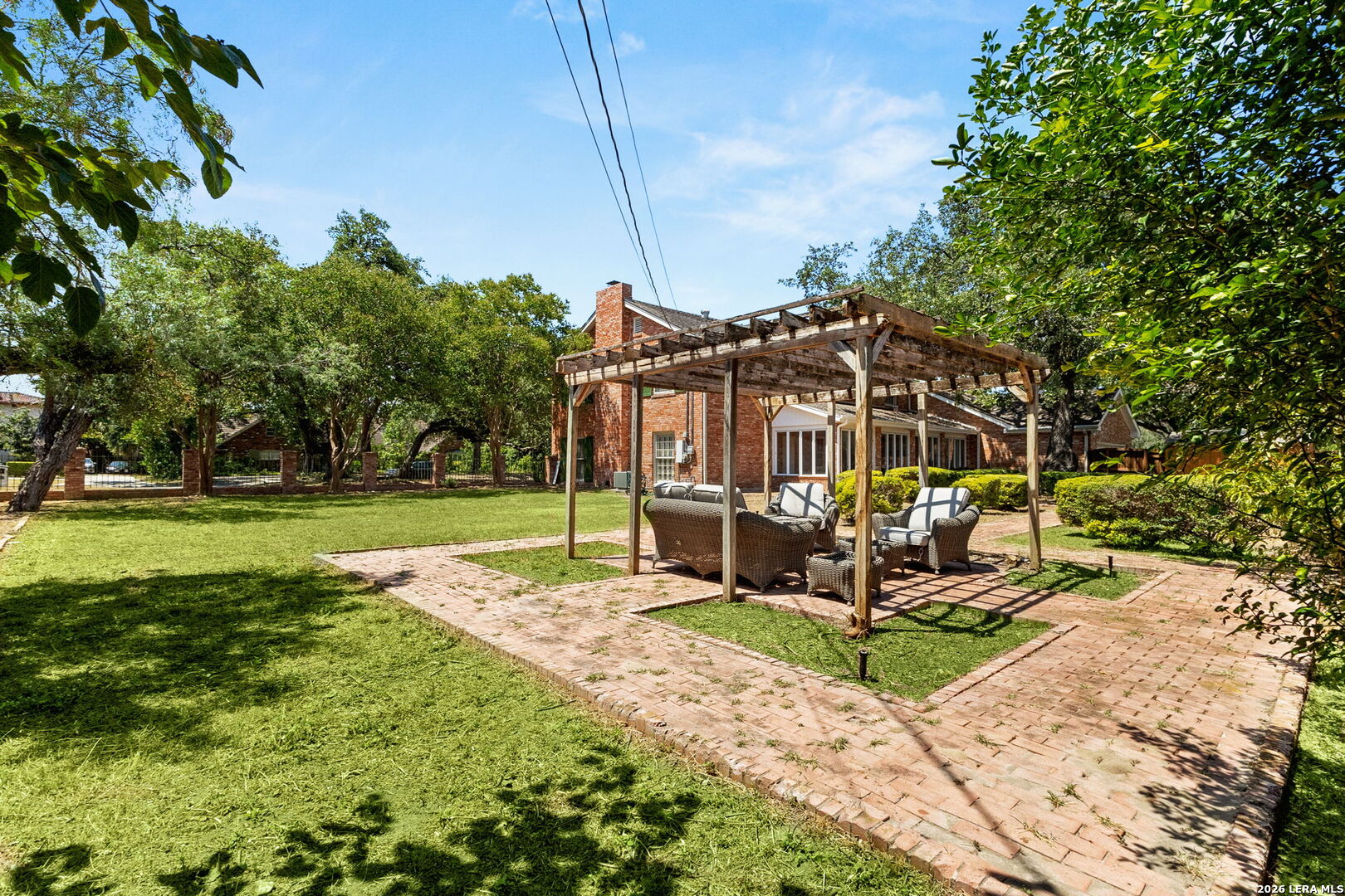 main property photo 34