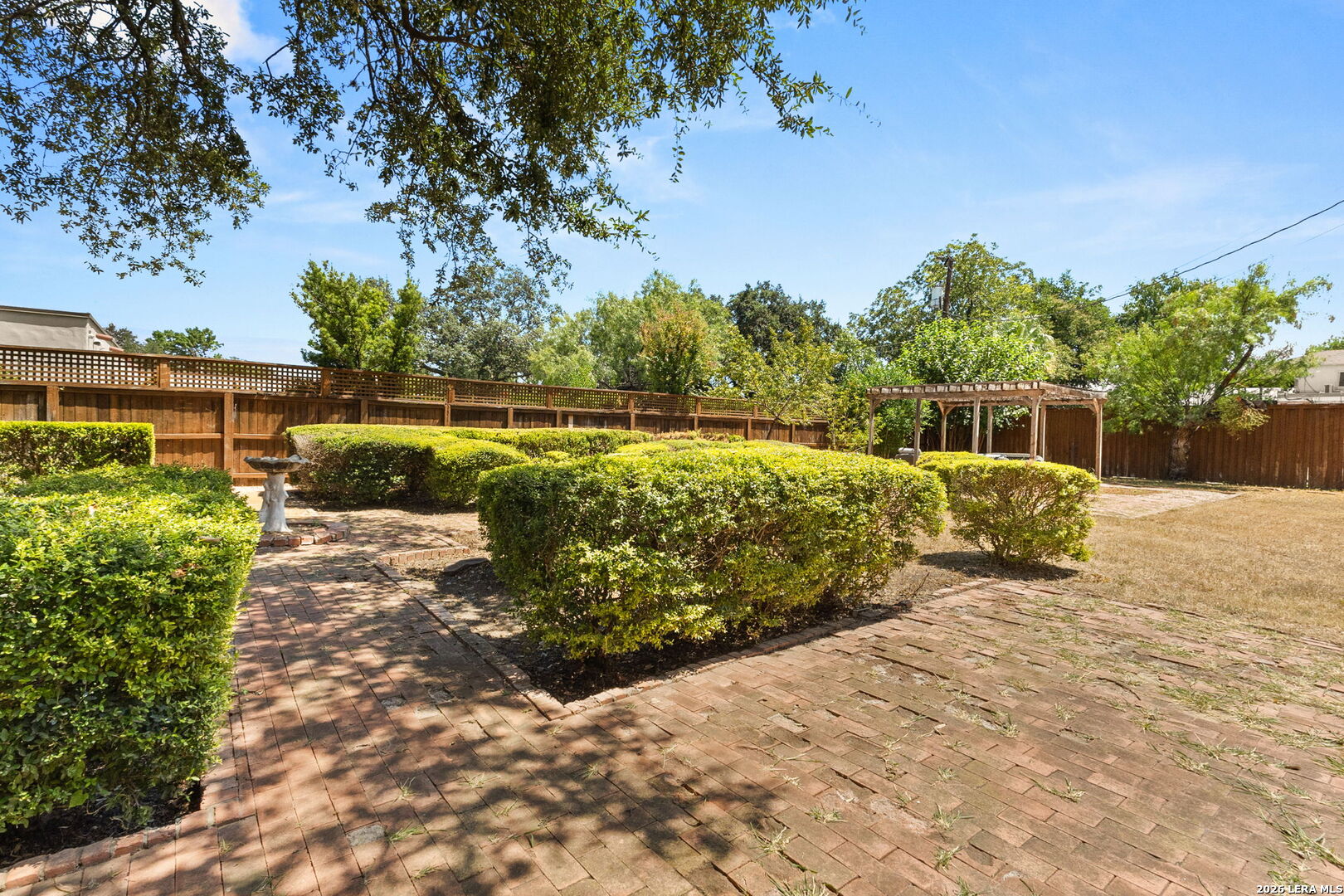 main property photo 35