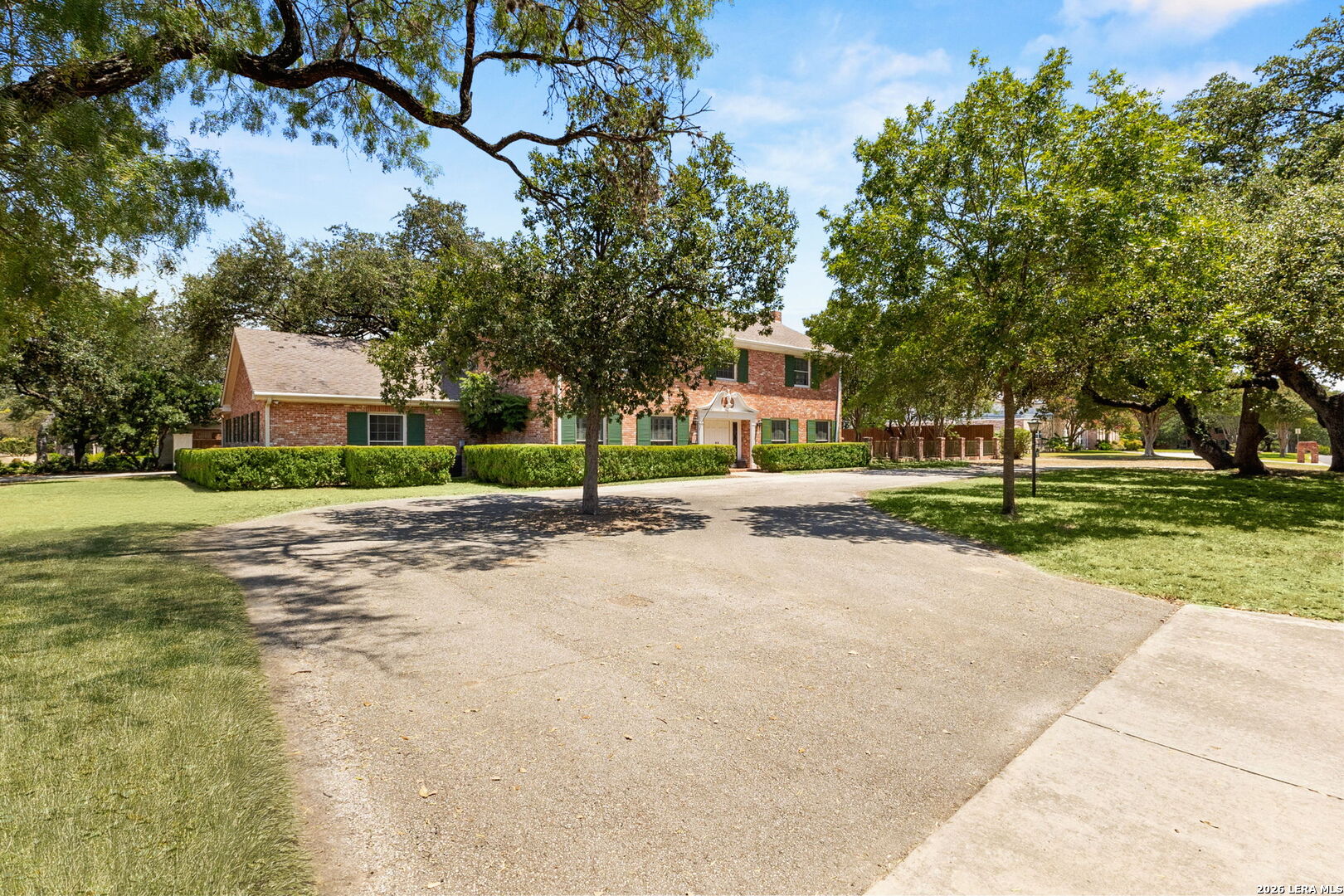 main property photo 39