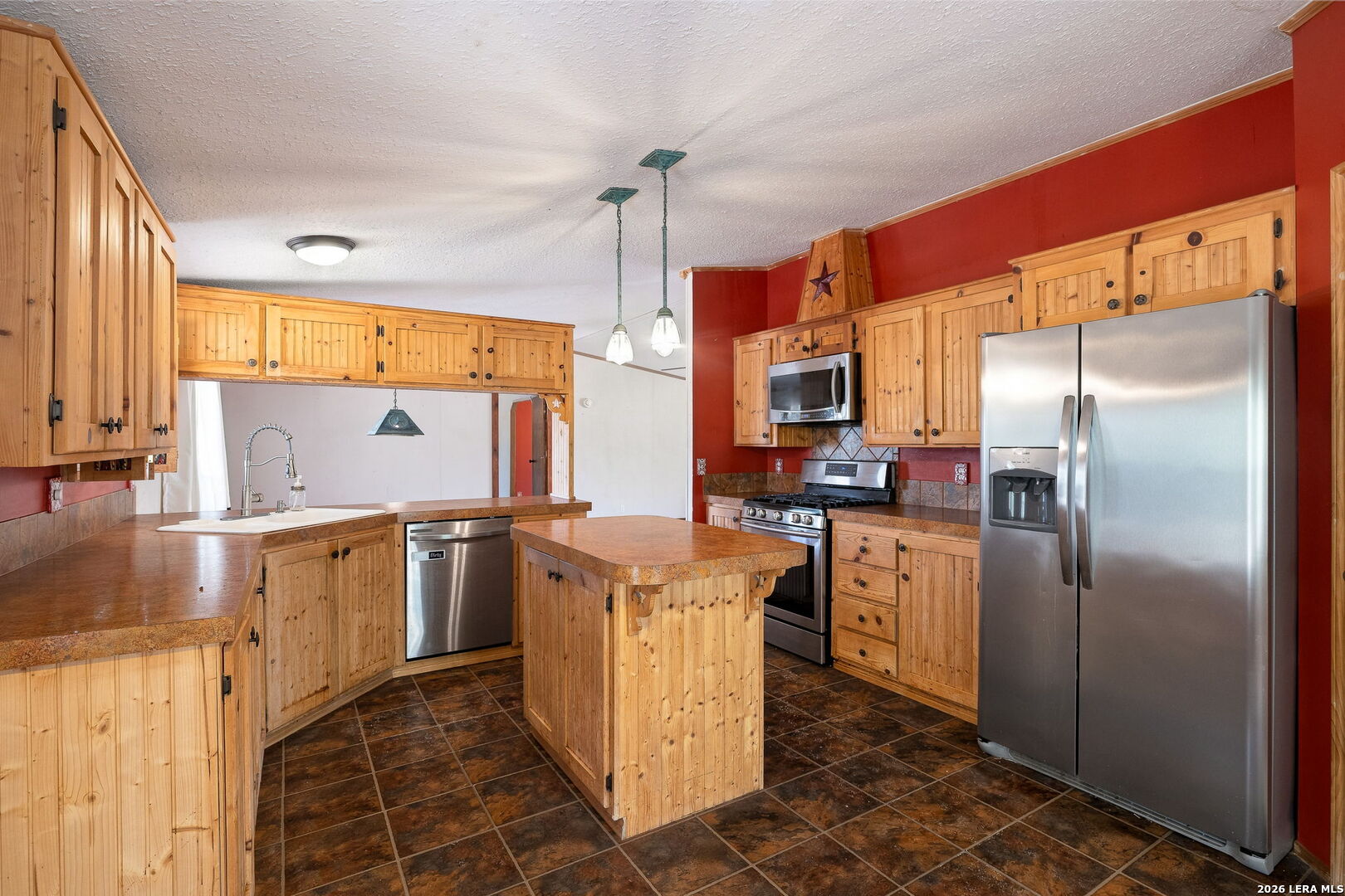 main property photo 20