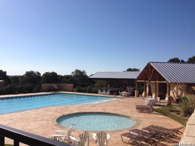 main property photo 34