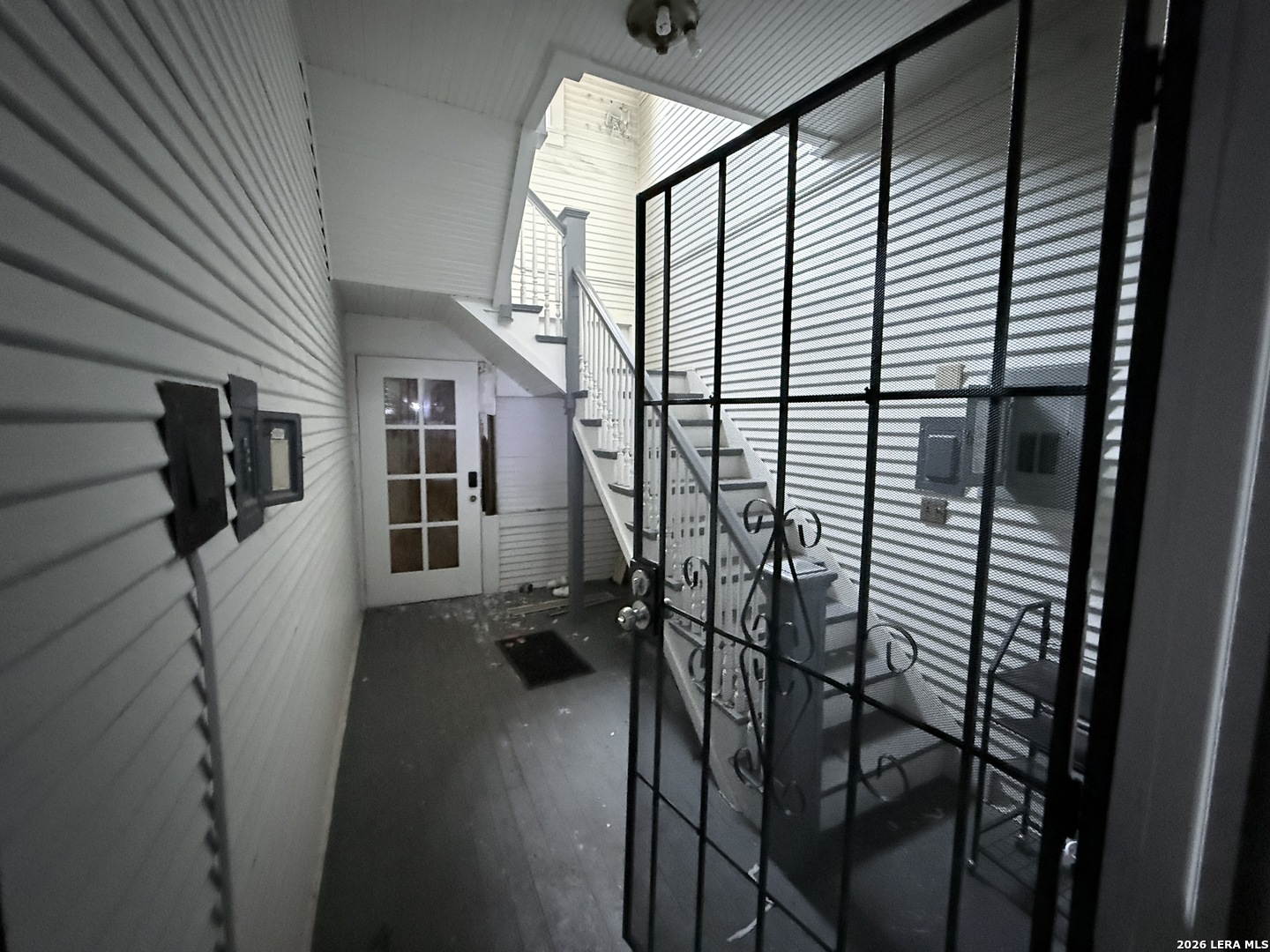 main property photo 23
