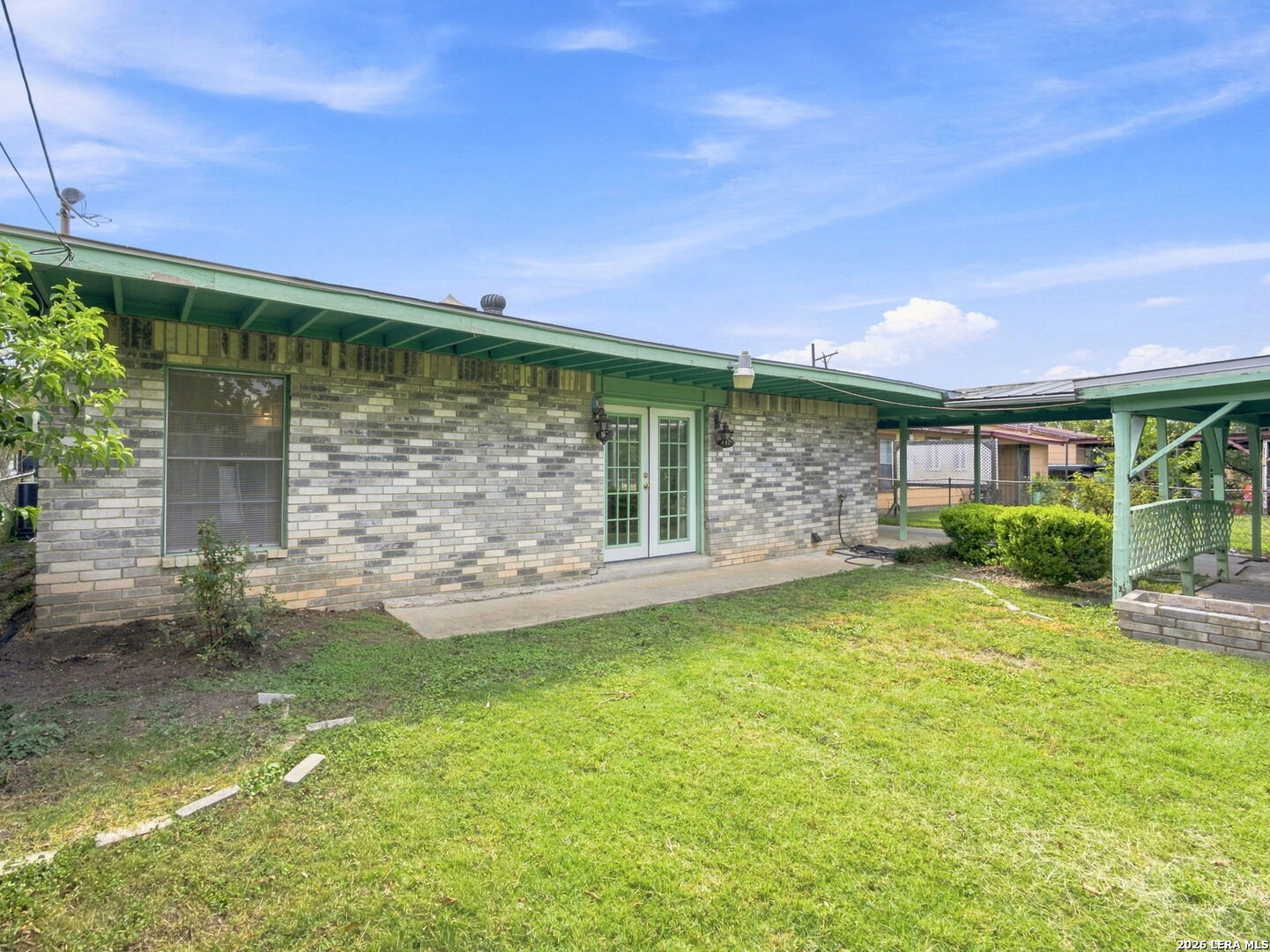 main property photo 17