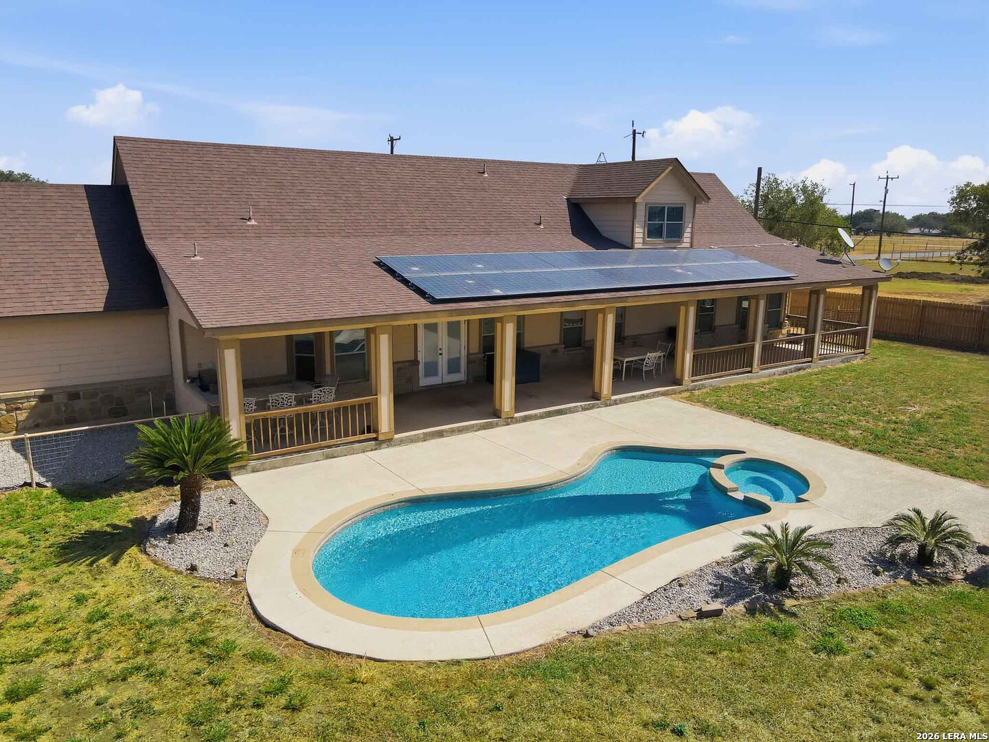 main property photo 38