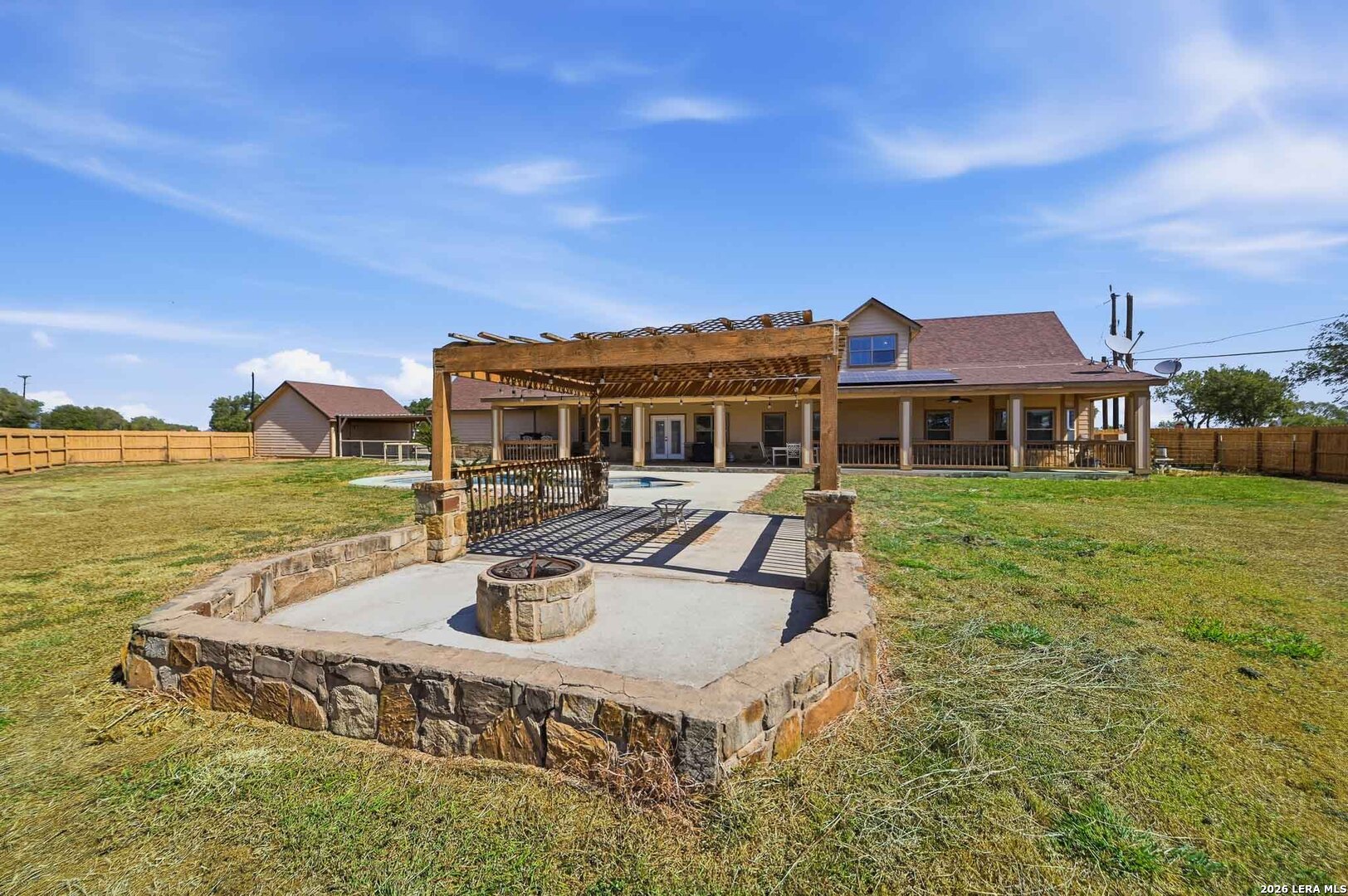 main property photo 41