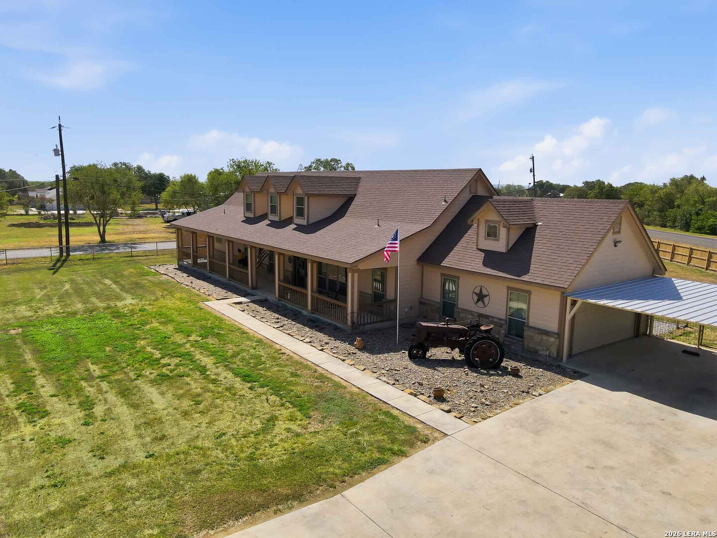 main property photo 45