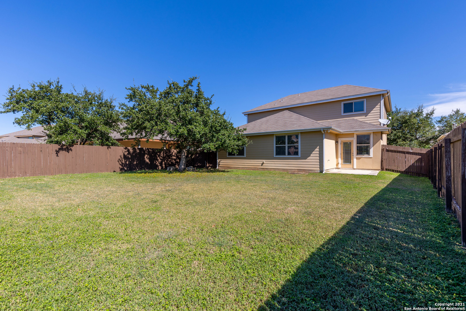 main property photo 45