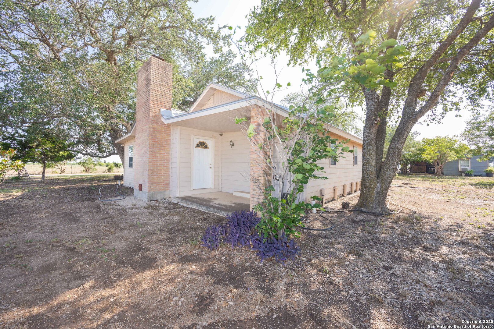 main property photo 29