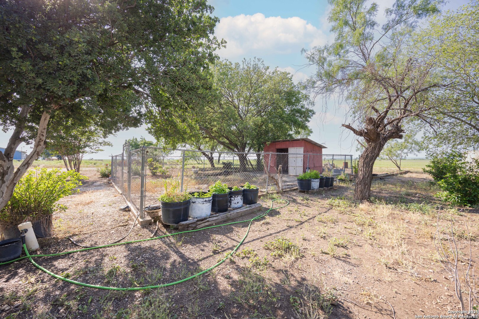 main property photo 30