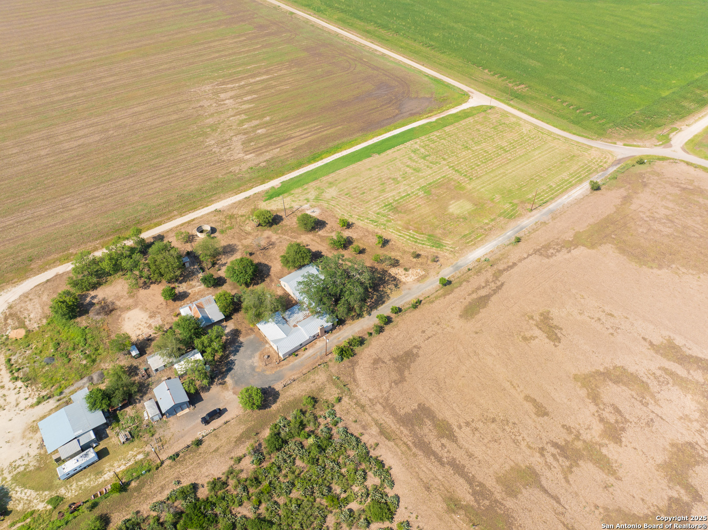 main property photo 36