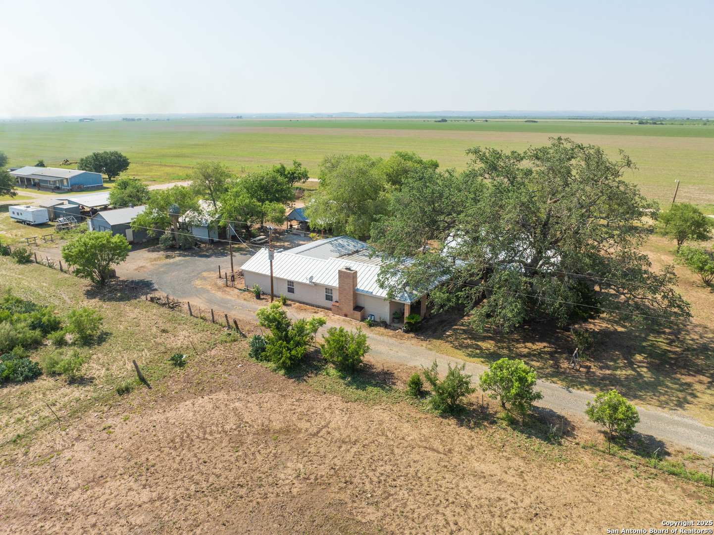 main property photo 38