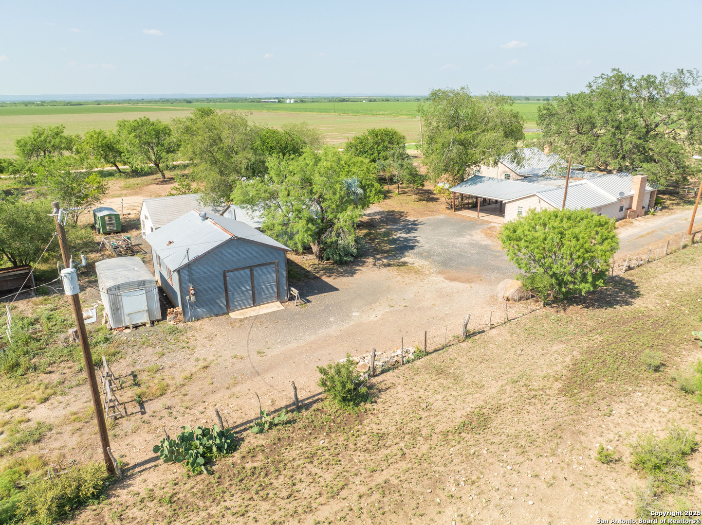 main property photo 39