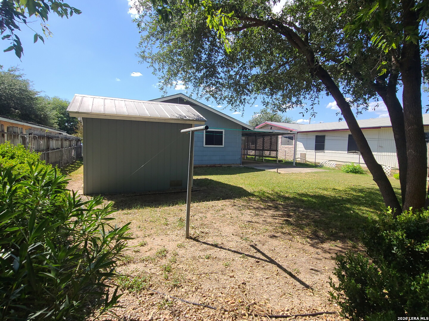 main property photo 5