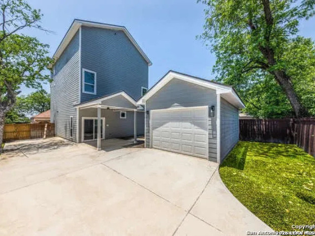 main property photo 19