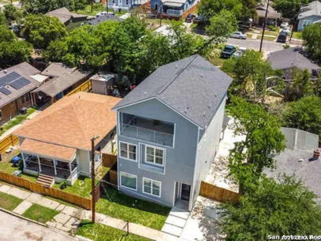 main property photo 24