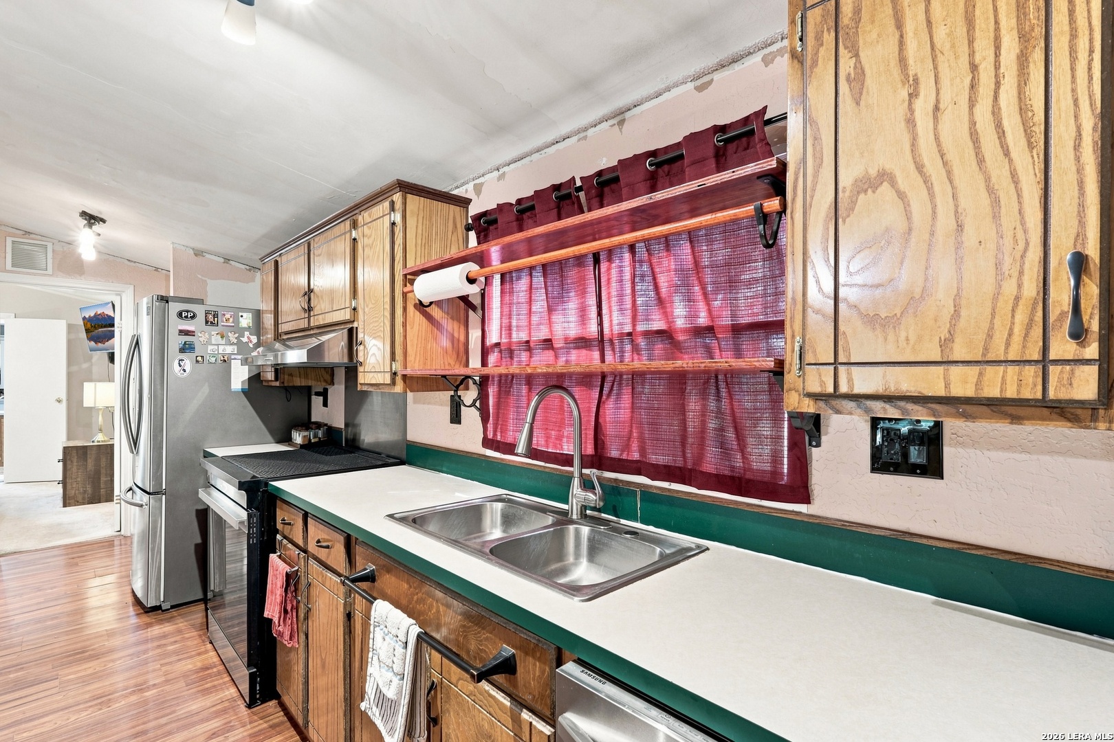 main property photo 16