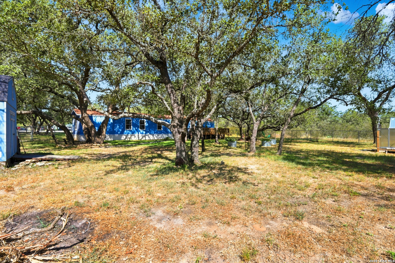 main property photo 30