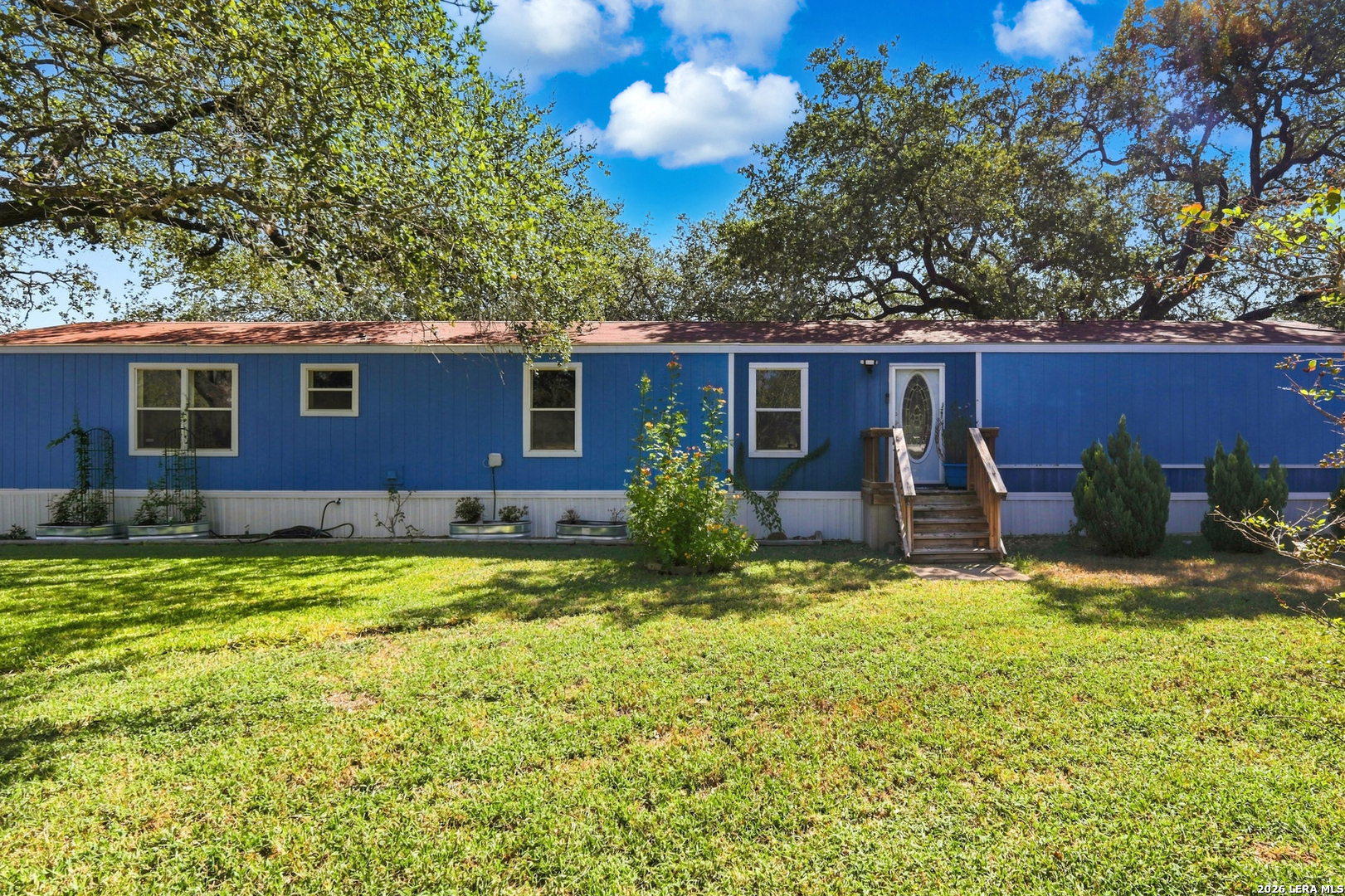 main property photo 4