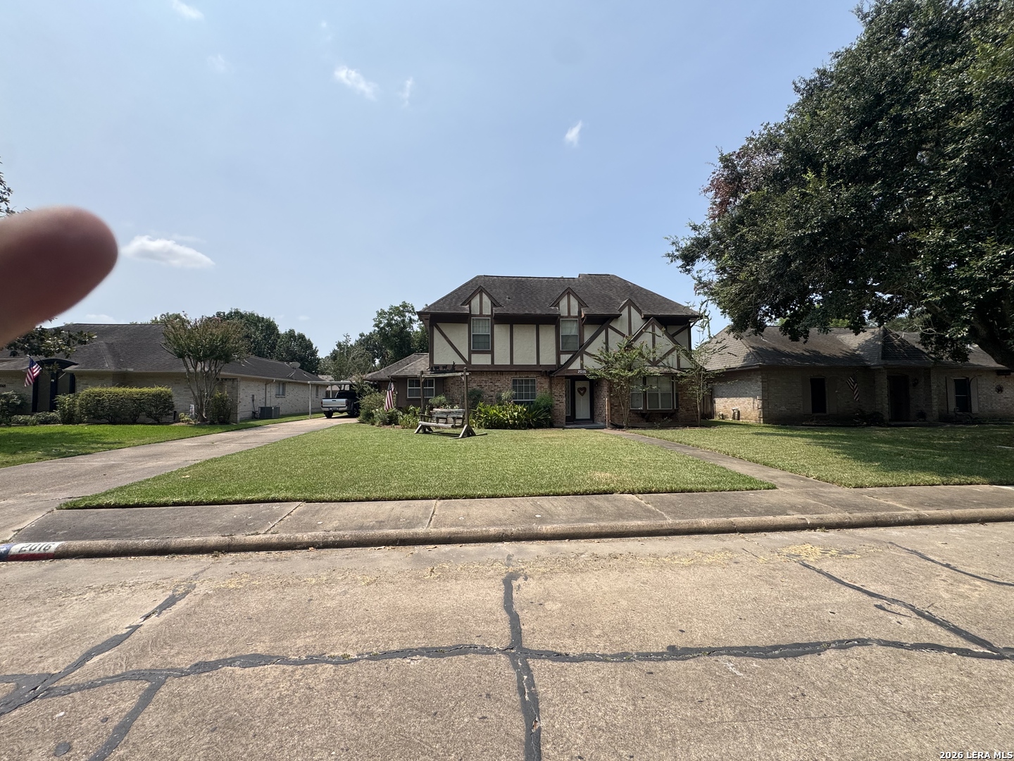 main property photo 30