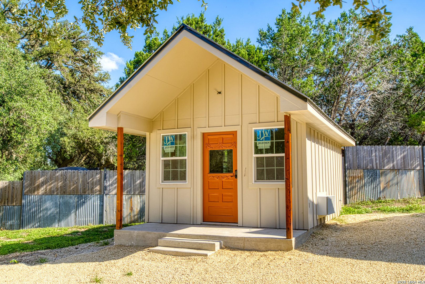 main property photo 43