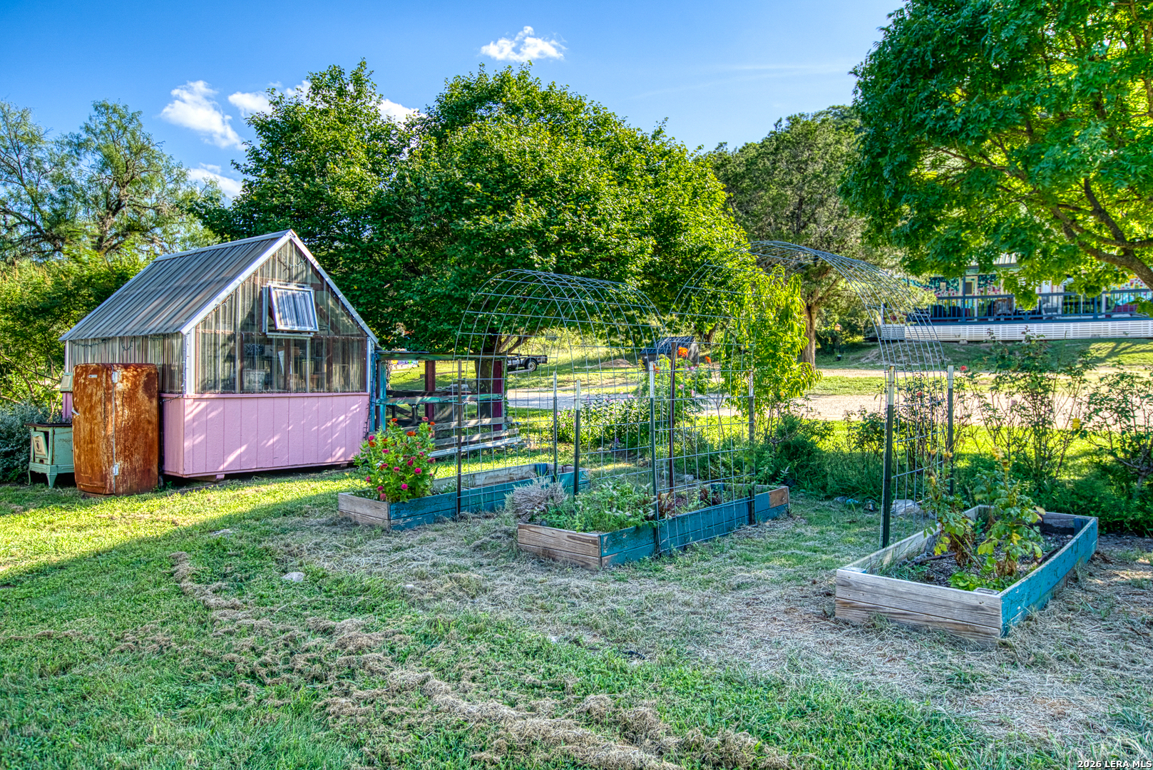 main property photo 7