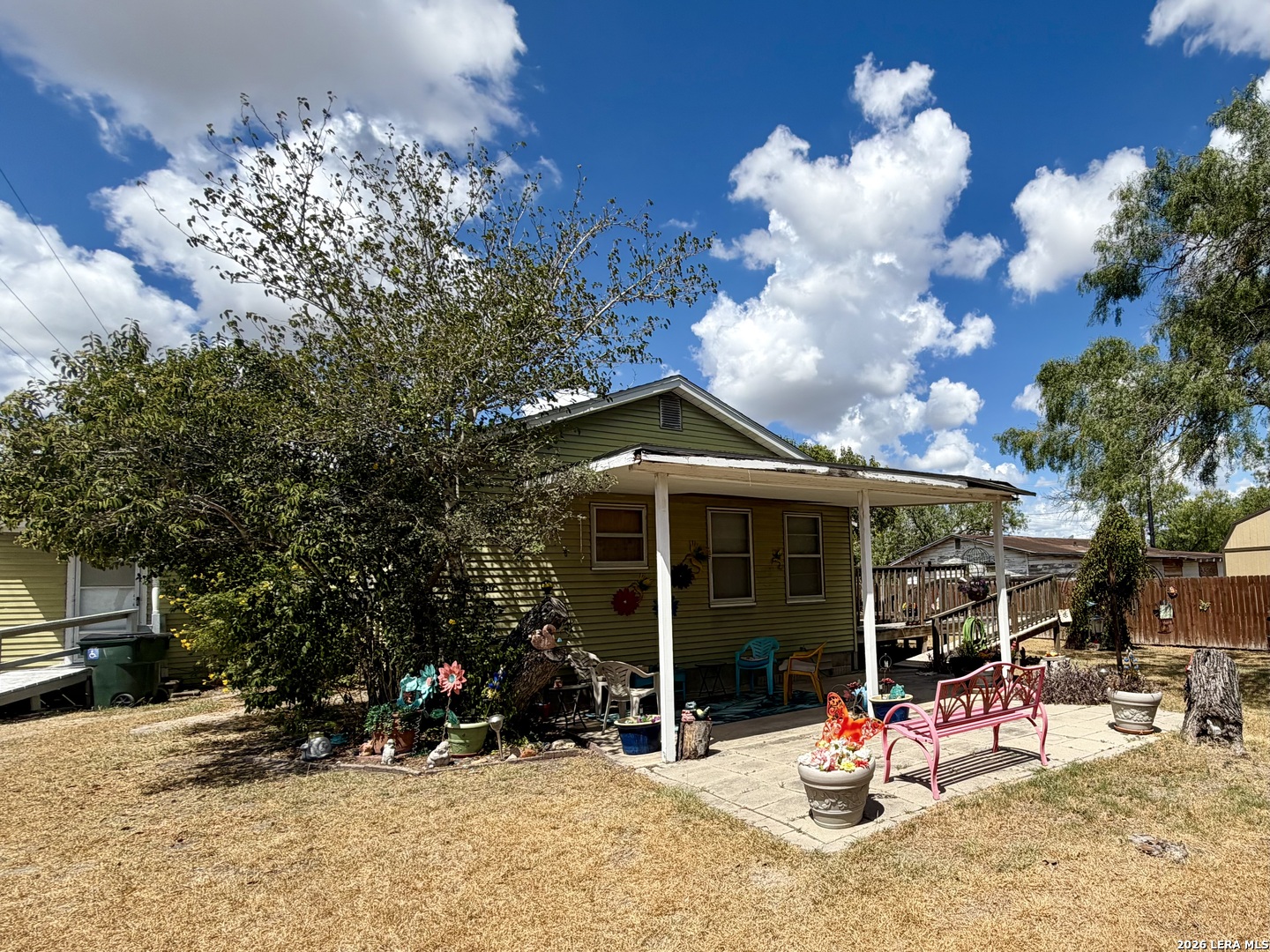 main property photo 8