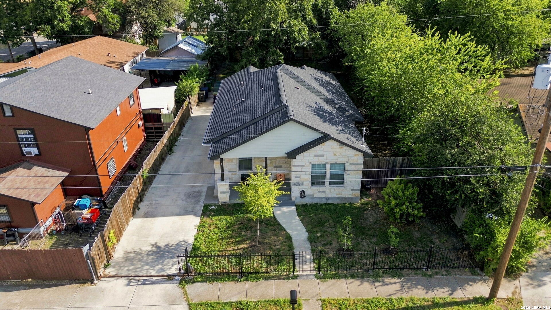 main property photo 22