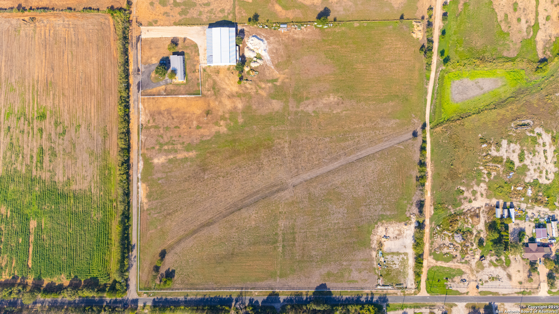 main property photo 2