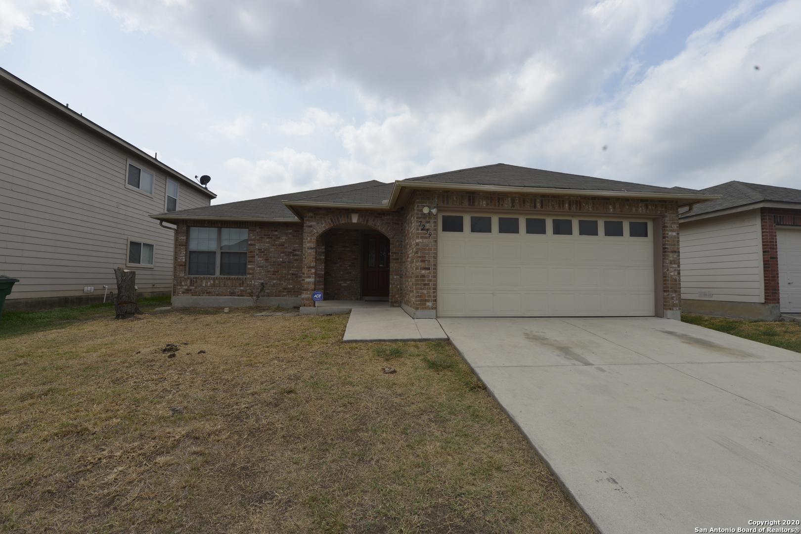 main property photo 16