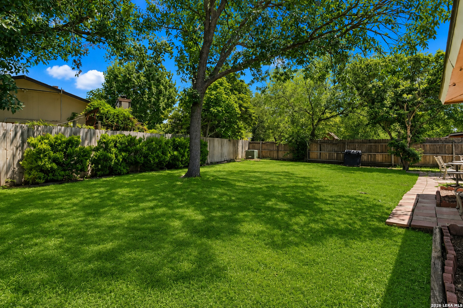 main property photo 16