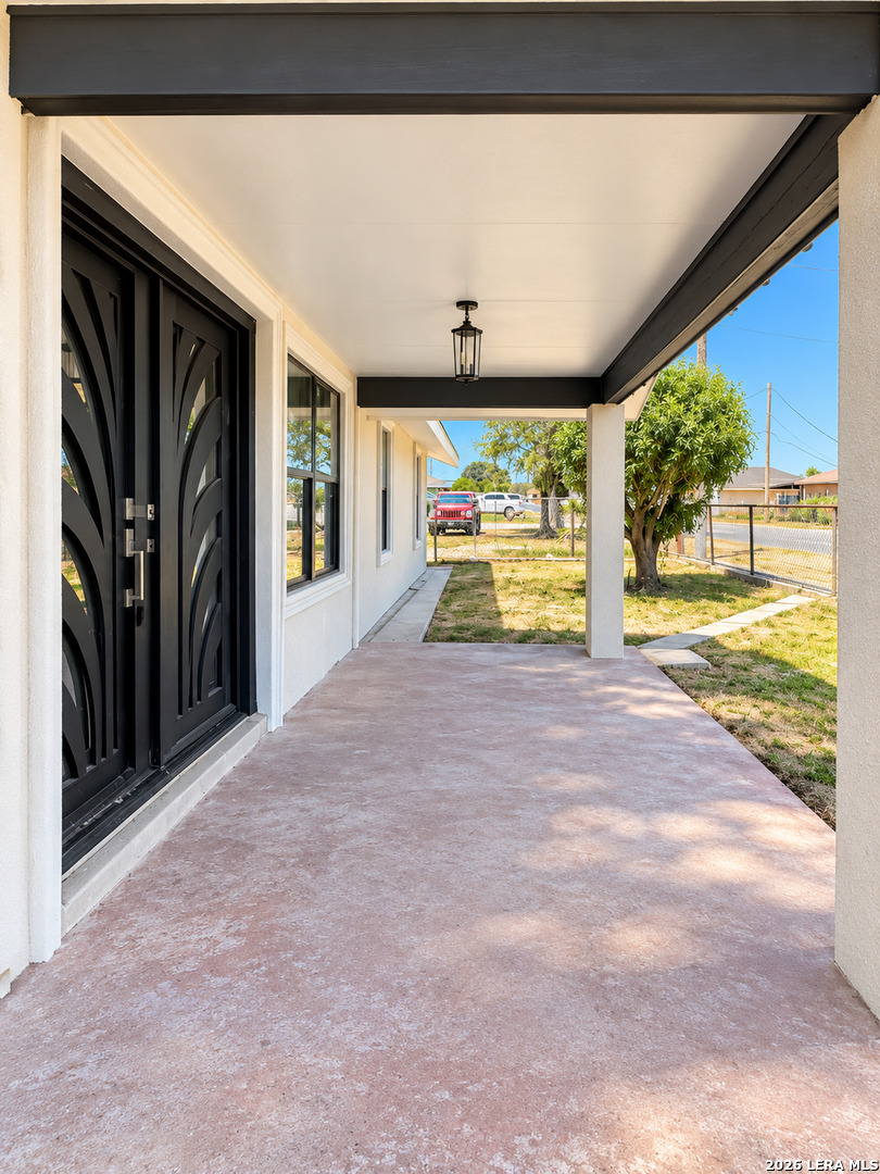 main property photo 12