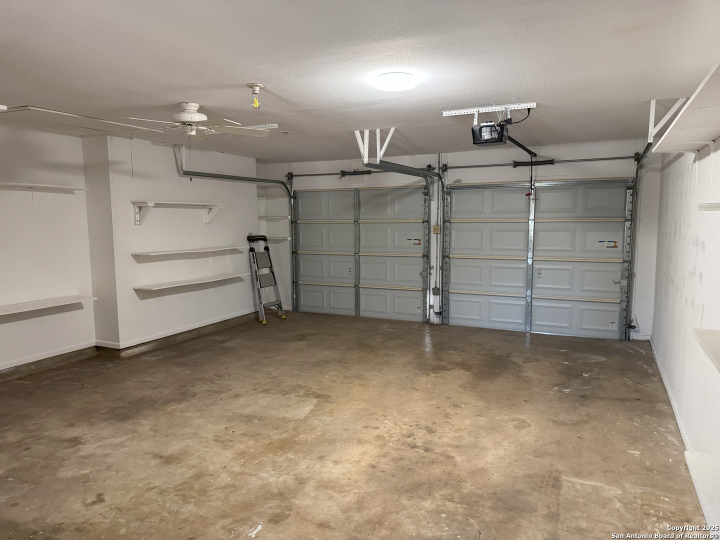 main property photo 9