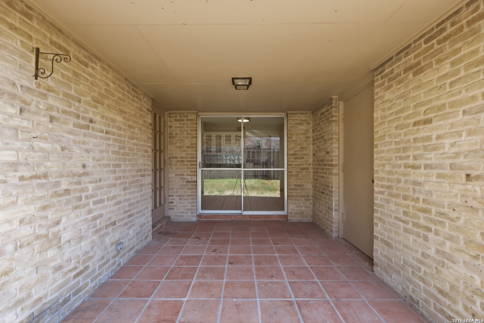 main property photo 50